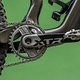 Die Aluminiumkurbel ist in einer leichteren XC und in einer schweren Enduro-Variante erhältlich.