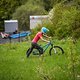 Vereinzelte Slopestyle-Fahrer schoben und rollten schonmal Probe.