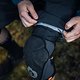 Die Nukeproof Blackline Waterproof Shorts sollen den Fahrer egal bei welchem Wetter schön trocken halten