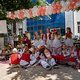 Kinder in traditioneller Tracht in Peshkopi