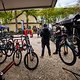 Unter den Testbikes sind Modelle von Santa Cruz, Raaw, Forbidden, Pivot u.v.m. zu finden.