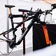 Das Cannondale Scalpel der Werksfahrerinnen und Werksfahrer um Jolanda Neff in seiner Rohform.
