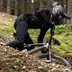 In Highspeed-Segmenten oder Bikepark-Kurven konnte ich keine Nachteile durch den höheren torsionalen Flex feststellen.