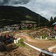 Am großen Step Down vor der legendären Sam Hill-Kurve wurde ohne Rücksicht auf Verluste gehuckt