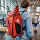 Der Ortlieb Vario PS-Rucksack ist gleichermaßen als Rucksack oder als Packtasche nutzbar.