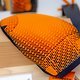 Das Protektoren-Material ist fest mit dem Stoff verbunden.