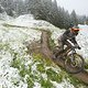 Rémy Absalon genießt die Trails im Training trotz ungewöhnlicher Bedingungen, er wird Vize-Enduro-Europameister.