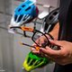 Optisch passend zu den Helmen bietet Uvex verschiedene Brillen an