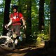 Das ein neuer Trail in Freiburg gebaut wurde, spricht sich nicht nur bei Mountainbikern rum. Armin wird wohl für lange Zeit der einzige sein, der mit einem Einrad den Trail erfolgreich befahren hat.