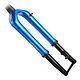 Invert Gravel Fork in metallic blue mit 40 mm Federweg.