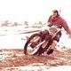 Motocross anno 1978: Mit Schnauzbart fräst Uli über den Acker.