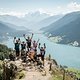 Pflichttermin vor der Abfahrt über den Bunker Trail: Aussichtsfoto vor Reschensee und Ortler