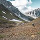 Alpiner Trail in Perfektion auf der Abfahrt vom Weißfluhjoch