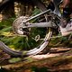 Auch wenn SRAM mich wohl verteufelt, ohne Spannrolle tritt es sich etwas angenehmer im Uphill – leider gab es im Bikeparkbetrieb jedoch zwei Kettenverluste.