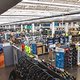 Neue Räder gibt es nebenan zuhauf im Store.