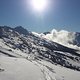 Habemus Pulver:
Schöne Skitour mit etwas fadem Forstweghatscher, oben pulvrige Hänge, verschneite Zirben und blauer Himmel :)