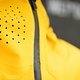 Versiegelte Reißverschlüsse sind selbstverständlich bei solch einer hochwertigen Jacke.