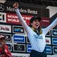 Die Schweizerin holt sich damit erstmals in ihrer Karriere die Gesamtwertung im Downhill World Cup