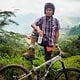 Dieser Kerl ist in diesen Schuhen und mit diesem Rad über 3000km von Lima in Peru bis nach Manziales in Kolumbien geradelt, um hier das EWS-Rennen zu fahren