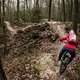 Downhill-Spaß. Kleine Stufen. Dann Wellenbahn.