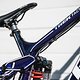 Am Profi-Bike gibt&#039;s natürlich außen verlegte Züge, um besser daran arbeiten zu können.