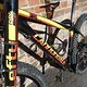 Cannondale FSi C2-red&amp;yellow-wall-frame&amp;lefty2