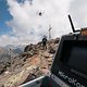 Mikrokopter Pilot Lothar beim alpinen Höhenflug