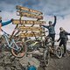 Gipfelerfolg am Kilimandscharo mit Hans Rey und Danny MacAskill