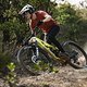 Nicht nur für die Sicherheit, sondern auch für den herausragenden Style dürfen wir uns bei iXS bedanken, die uns für den Trail-Bike-Vergleichstest mit Trikots, Hosen und Handschuhen ausgestattet haben.