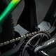 Wie bei einigen weiteren Shimano-Fahrerinnen und -Fahrern sorgt beim Rad von Avancini ein zusätzlicher Kettenfänger dafür, dass die Kette nicht ungewollt vom Kettenblatt springt
