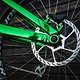 An beiden Bikes sind neue Bremsscheiben aus dem Hause SRAM verbaut, die nun eine ganze Ecke dicker sind