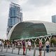 Die &quot;Esplanade&quot; Theaterhalle in Form der Durian - der sehr speziell schmeckenden und riechenden &quot;Nationalfrucht&quot; Singapurs