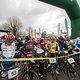 Nervosität am Start. Auch für Frank Demuth mit der #6 geht es bald auf den ersten harten Streckenabschnitt des Nordkette Quartetts. ©Andreas Vigl