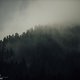 Das Tal der Sonne grüßte uns am Morgen mit eher kühlen Temperaturen und Wolken-verhangenen Bergen