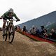 Der Short Track in Leogang war alles andere als lustig. Die Profis fuhren eine enorme Pace auf der extrem harten Strecke. In den 23 Minuten Renndauer sammelten Luca und Co. fast 400 Höhenmeter. Gemütlich ging es dabei zu keinem Zeitpunkt zu.