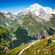 Fettes Panorama so weit das Auge reicht, Anita überragt vom Mont Blanc
