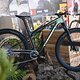 Das neue Specialized Epic erinnert optisch stark an das Trek Supercaliber und soll sich im World Cup als ähnlich erfolgreich erweisen.