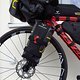 Detail: Apidura Expedition Fork Pack in Blackburn Outpost Cargo Cage an Gabel