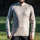 Das Velocio Delta Trail Longsleeve ist in 8 Größen und 4 Farben verfügbar.