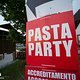 Die Pasta-Party ist die ideale Gelegenheit neue interessante Kontakte zu knüpfen