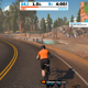 Bei Zwift seid ihr nicht alleine unterwegs, sondern könnt euch mit anderen Fahrern verbinden, mit Freunden für virtuelle Ausfahrten verabreden