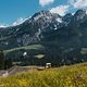 Die Aussicht in Leogang ist immer wieder absolut traumhaft. Wenn dann noch Finn Iles über den Motorway segelt, hat sich das frühe Aufstehen doch gelohnt.