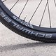 Als einziges Bike im Test hat das Trickshot die Schwalbe Billy Bonkers verbaut