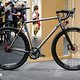 Neben dem Offroader gab es auch ein schickes Dropbar-Bike mit Rohloff zu bestaunen.